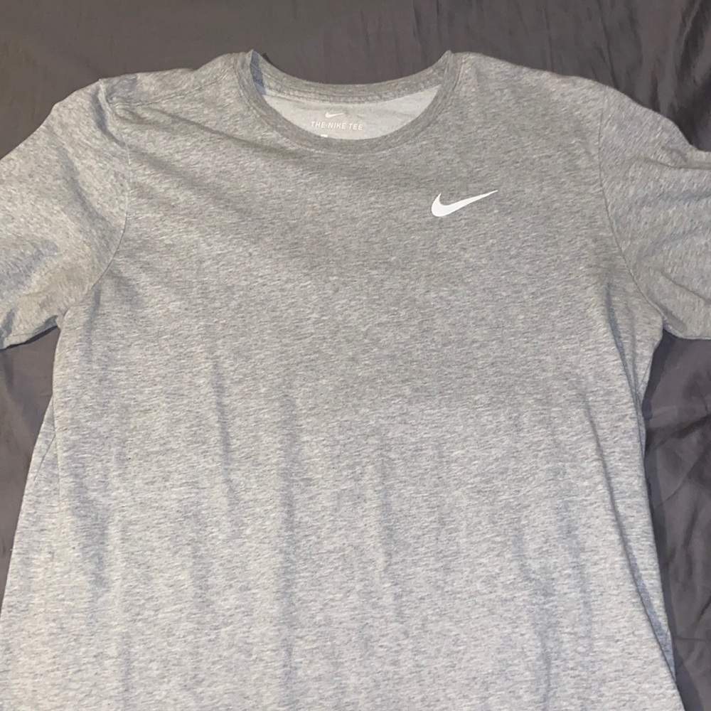 Nike Gray Large Shirt